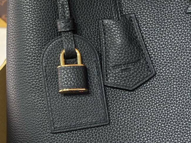 Louis Vuitton Capucines MM Souple M26319 black