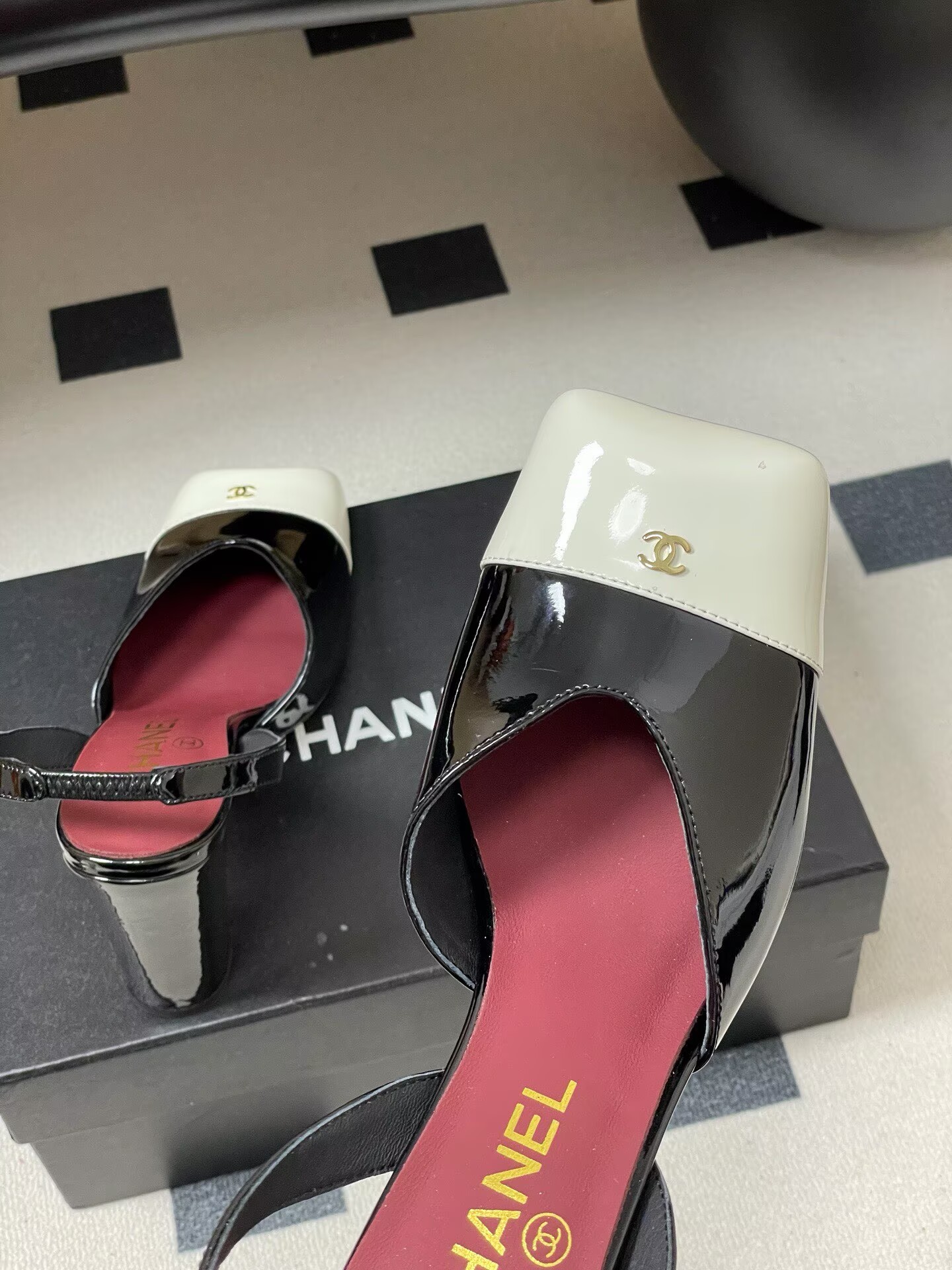 Chanel Pumps Lambskin heel G47189 White&Black