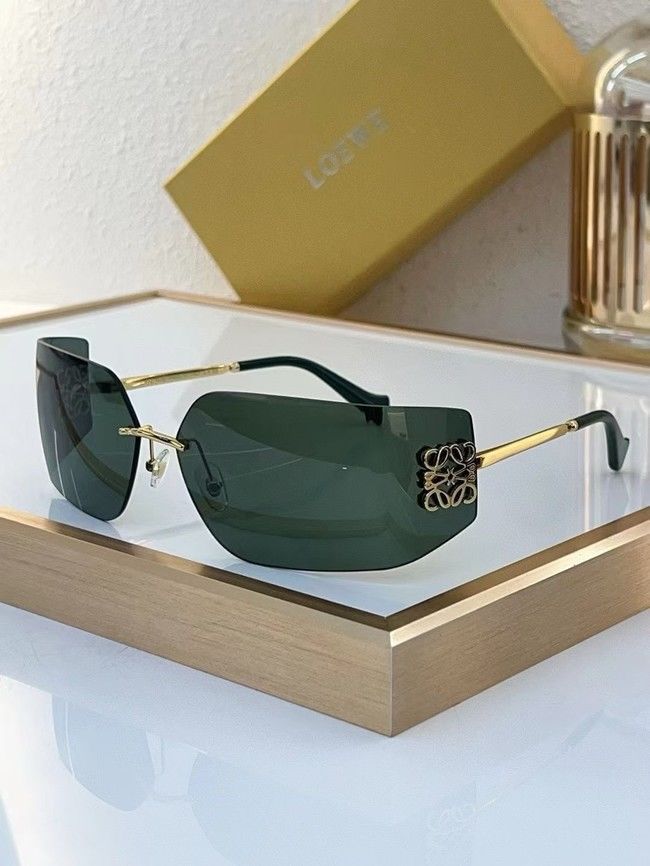 Loewe Sunglasses LWS000002