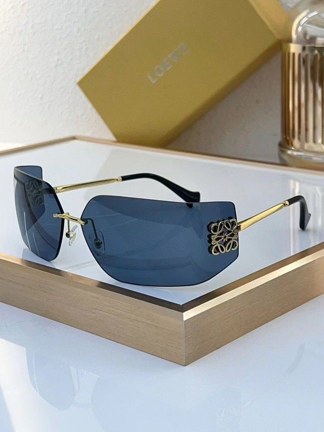 Loewe Sunglasses LWS000003