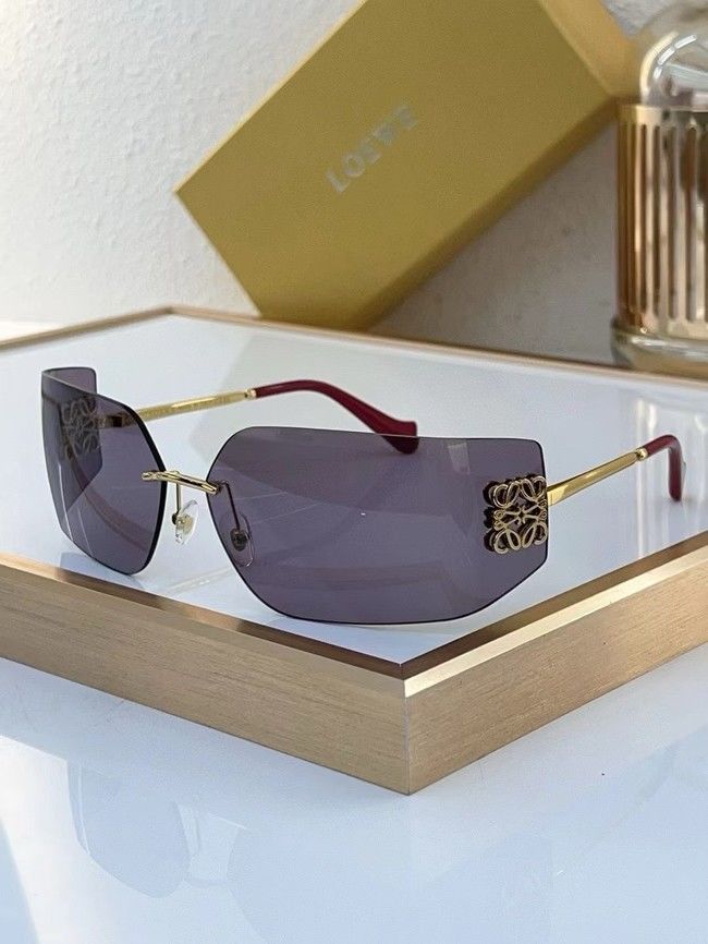 Loewe Sunglasses LWS000004