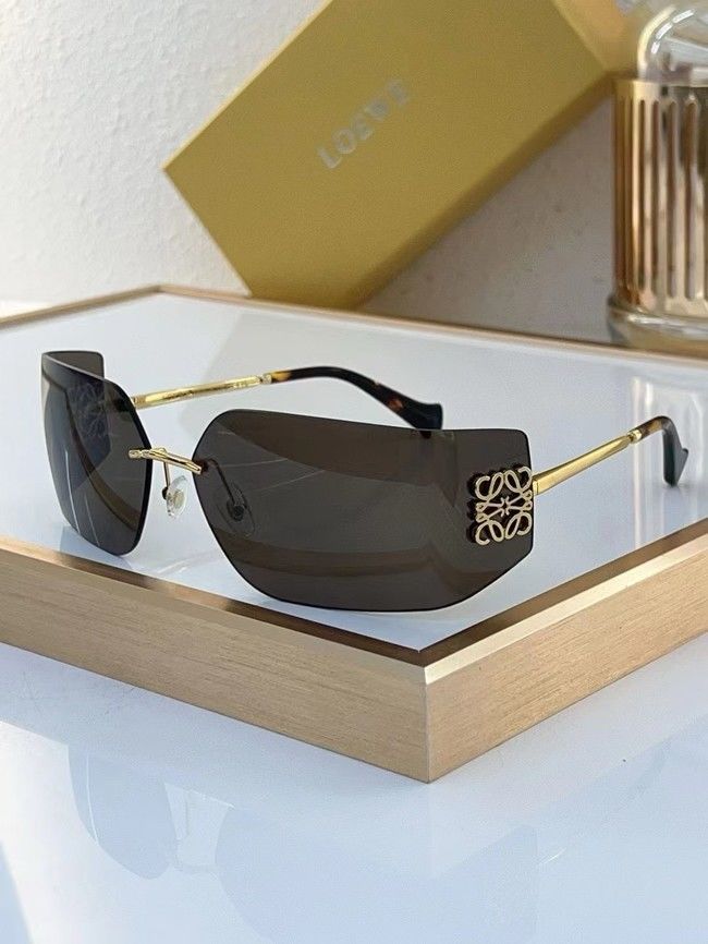 Loewe Sunglasses LWS000008
