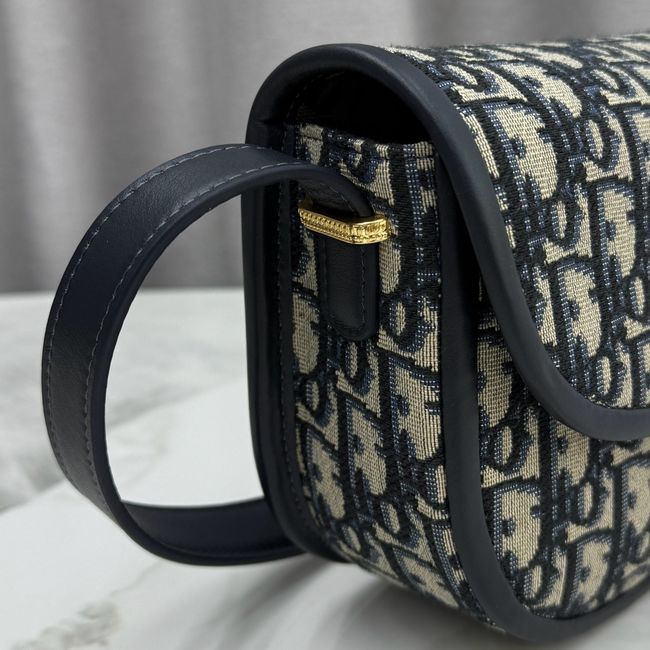 Medium Dior Medaillon Flap Bag Blue Dior Oblique Jacquard M3922Q Medium Dior Medaillon Flap Bag Blue Dior Oblique Jacquard M3922Q