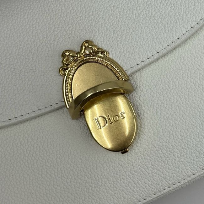 Medium Dior Medaillon Flap Bag Grained Calfskin M3920QD Latte Medium Dior Medaillon Flap Bag Grained Calfskin M3920QD Latte