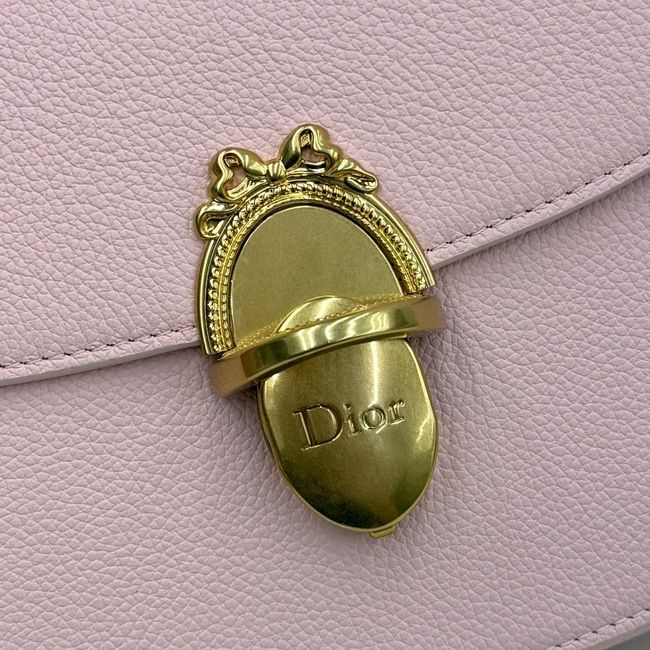 Medium Dior Medaillon Flap Bag Grained Calfskin M3920QD Rose Tendre Medium Dior Medaillon Flap Bag Grained Calfskin M3920QD Rose Tendre