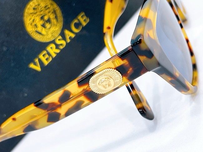 Versace Sunglasses VES000041