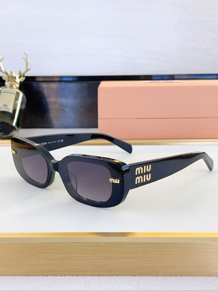 miumiu Sunglasses MMS00001-1