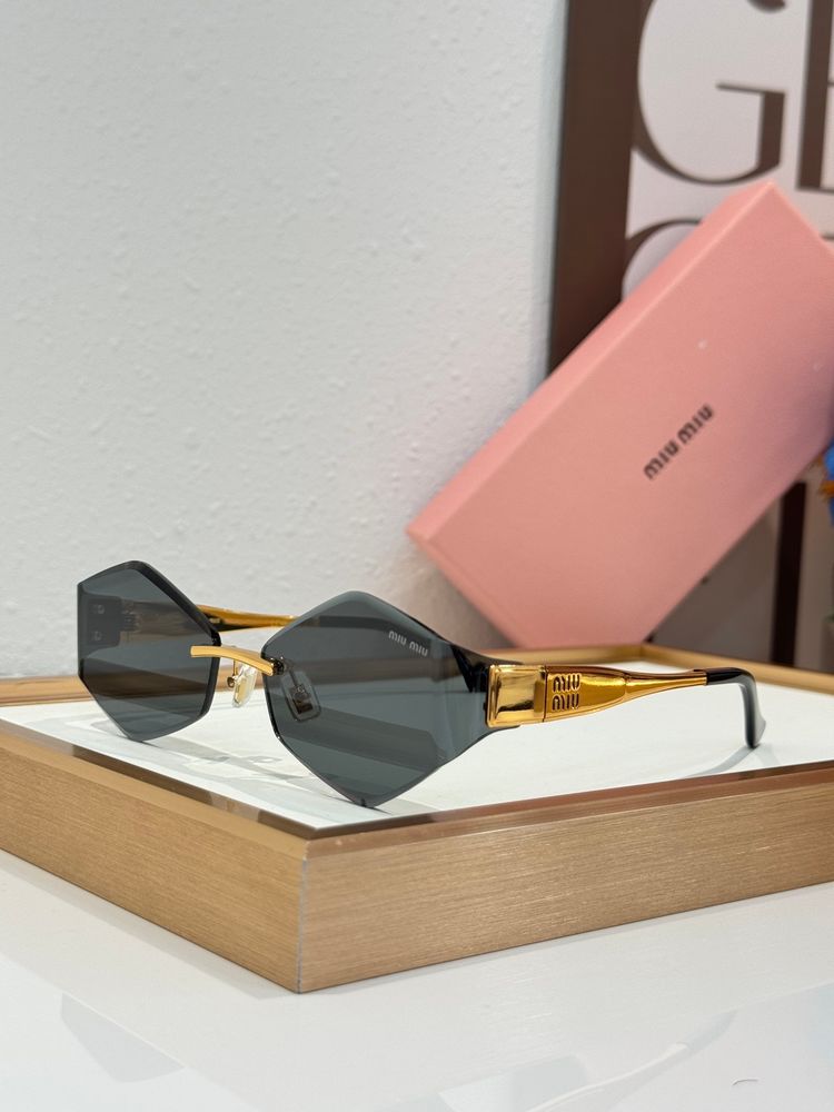 miumiu Sunglasses MMS00003-1
