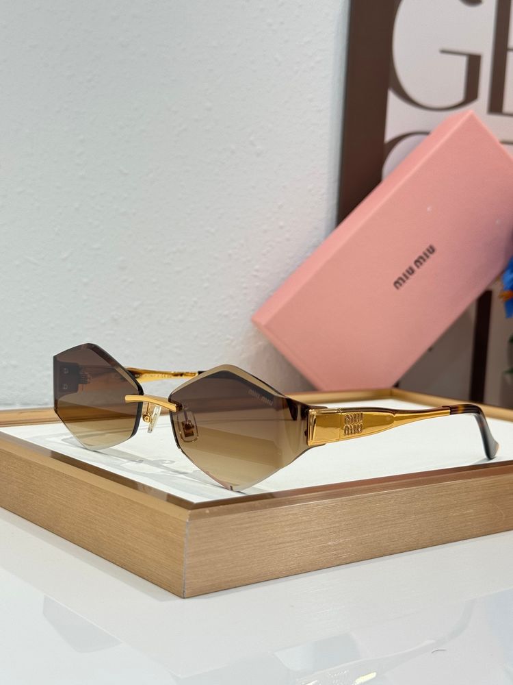 miumiu Sunglasses MMS00003-2
