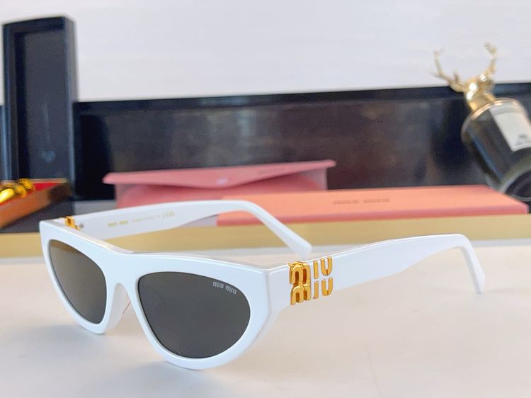 miumiu Sunglasses MMS00009-4