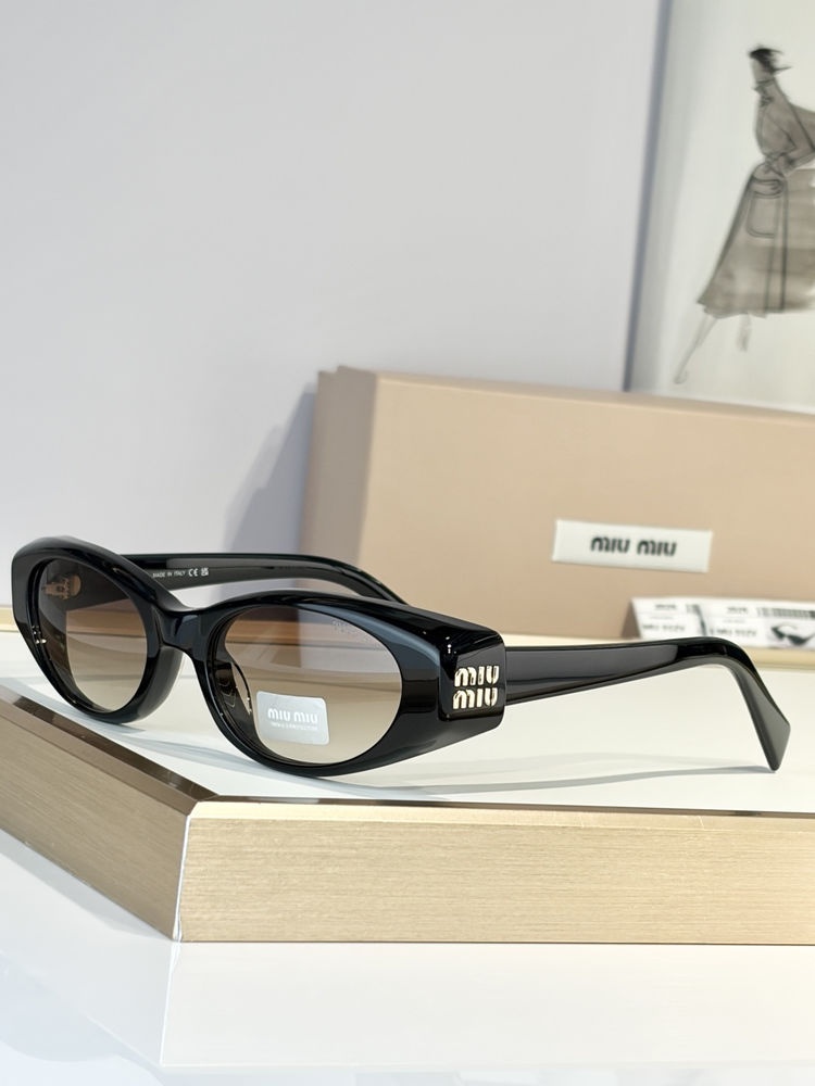 miumiu Sunglasses MMS00039-4