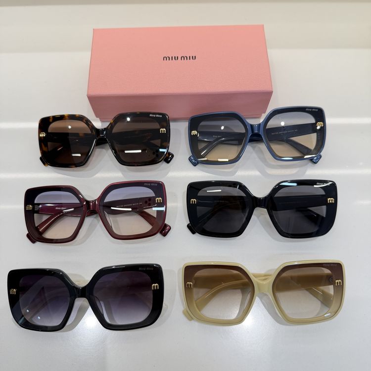 miumiu Sunglasses MMS00042-1 miumiu Sunglasses MMS00042-1