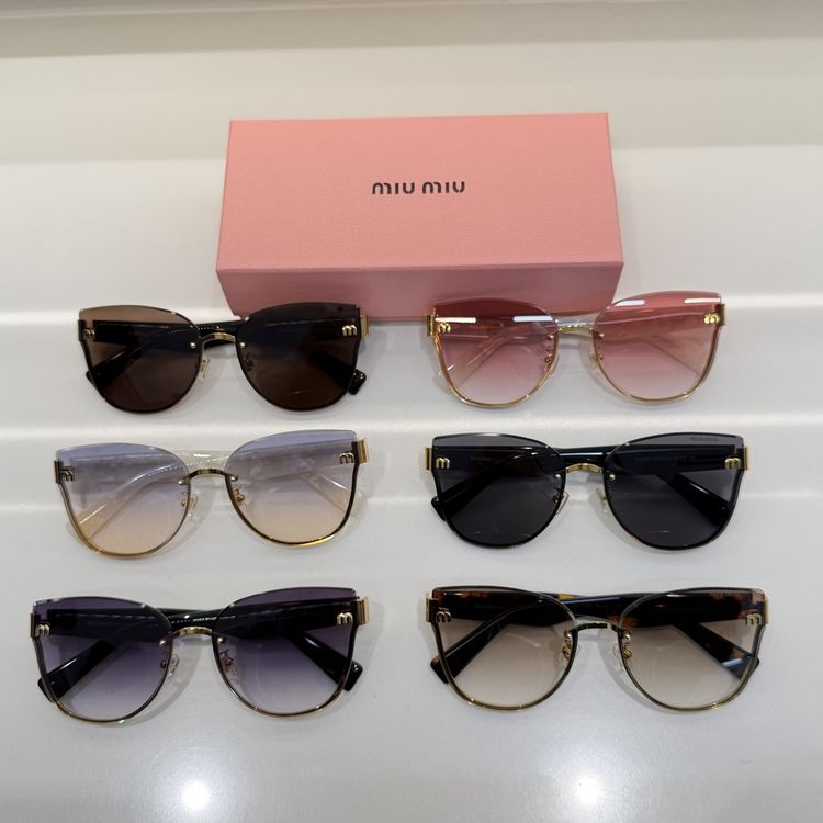 miumiu Sunglasses MMS00044-1