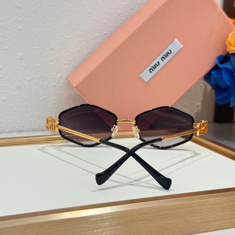 miumiu Sunglasses MMS00047-1