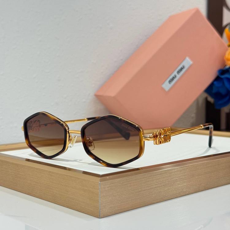 miumiu Sunglasses MMS00047-2