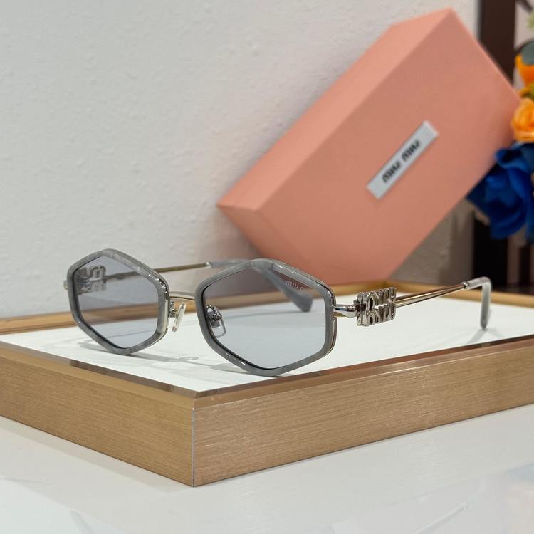 miumiu Sunglasses MMS00047-6