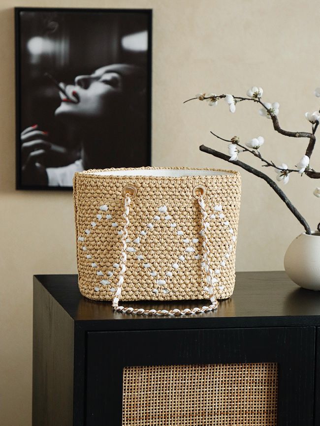 CHANEL Braided Straw Shoulder Bag AS5955 Apricot and white CHANEL Braided Straw Shoulder Bag AS5955 Apricot and white