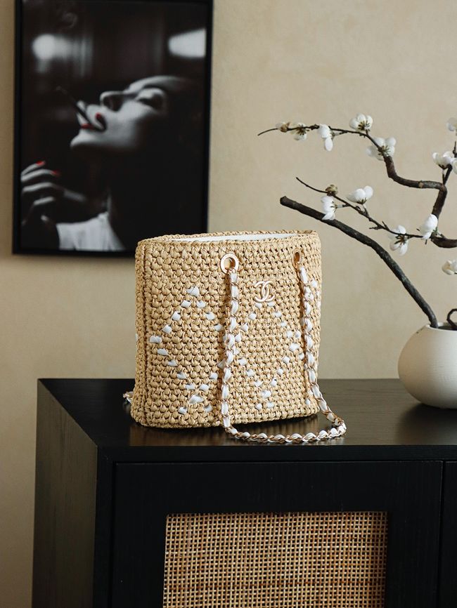 CHANEL Braided Straw Shoulder Bag AS5955 Apricot and white CHANEL Braided Straw Shoulder Bag AS5955 Apricot and white