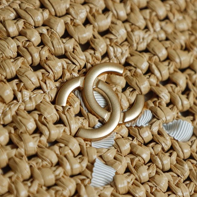 CHANEL Large Braided Straw Shoulder Bag AS5956 Apricot and white CHANEL Large Braided Straw Shoulder Bag AS5956 Apricot and white
