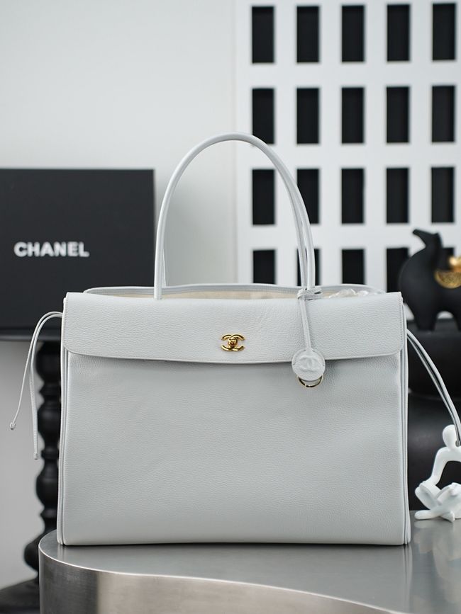 Chanel 26S Grained Calfskin Shopping Bag AS6289 ice blue