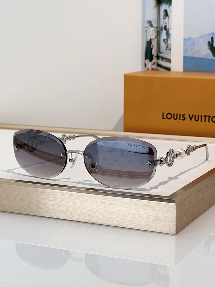 LV Sunglasses LVS00002-2