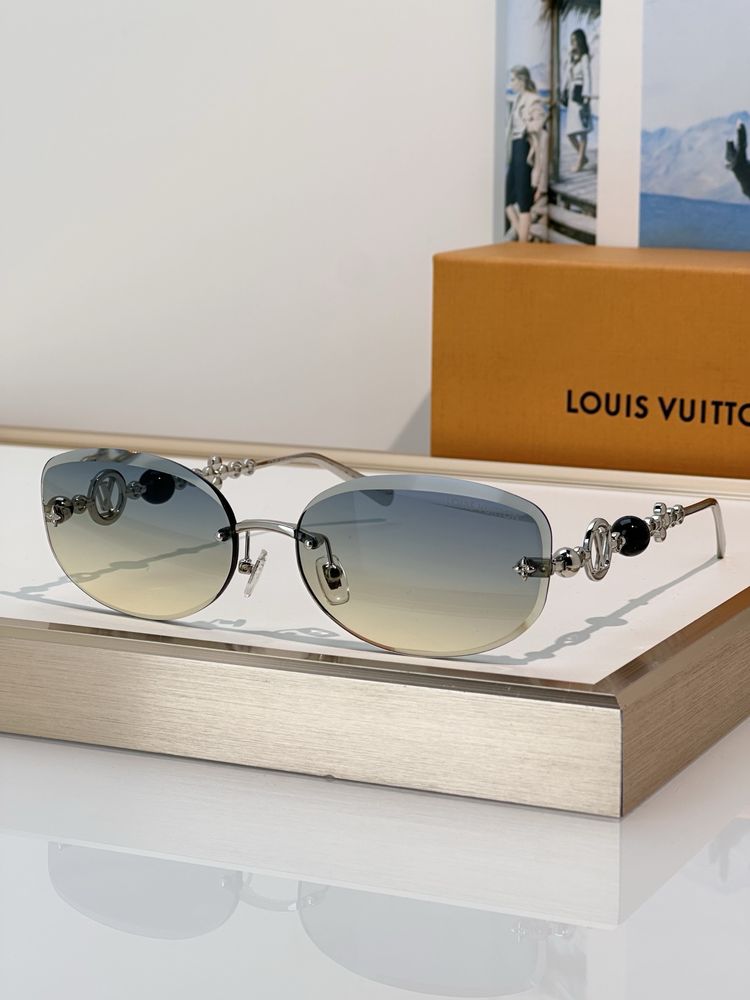 LV Sunglasses LVS00002-8