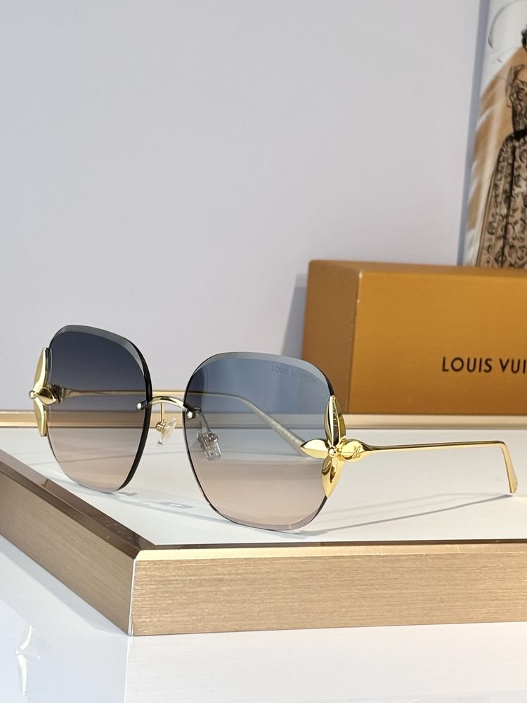LV Sunglasses LVS00006-4