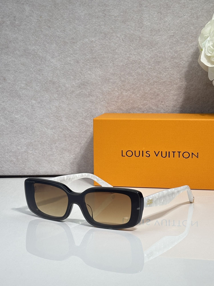 LV Sunglasses LVS00015-3