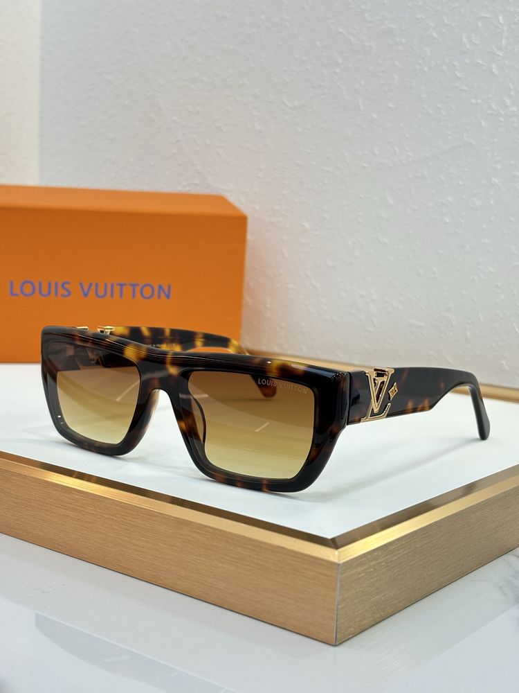LV Sunglasses LVS00019-3