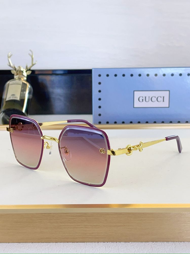 Gucci Sunglasses GUS00001-5