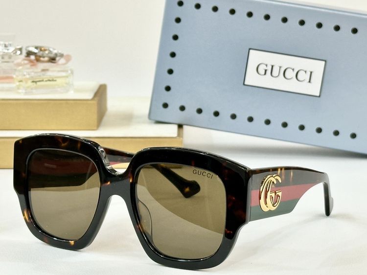 Gucci Sunglasses GUS00003-3
