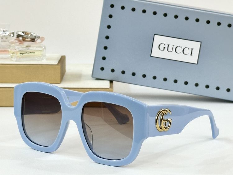 Gucci Sunglasses GUS00003-6