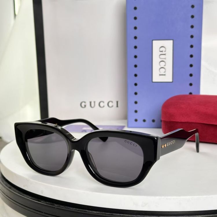 Gucci Sunglasses GUS00009-1
