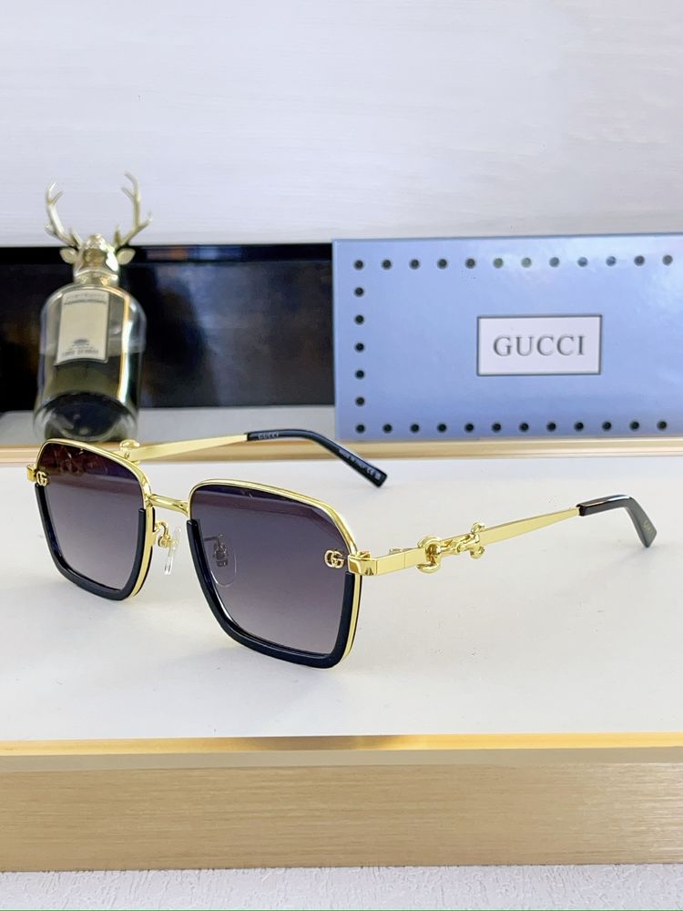 Gucci Sunglasses GUS00013-3