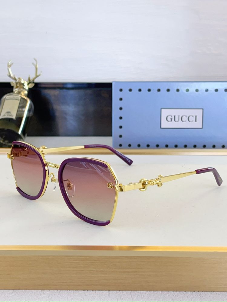 Gucci Sunglasses GUS00014-4