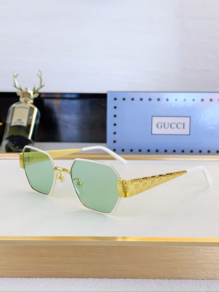 Gucci Sunglasses GUS00015-1