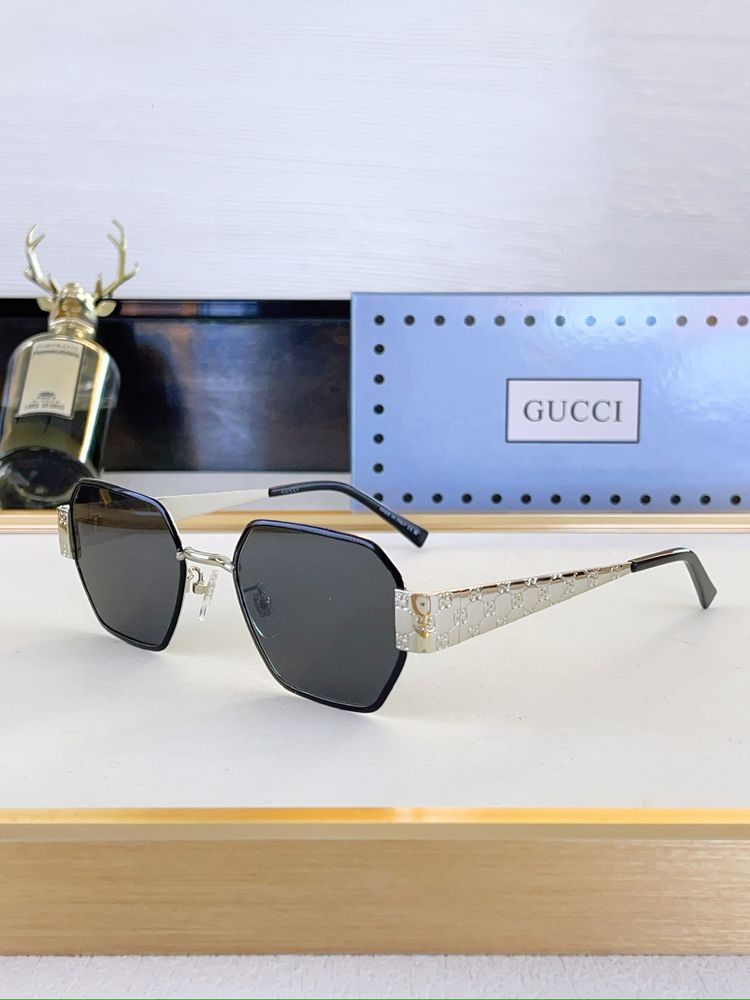 Gucci Sunglasses GUS00015-2