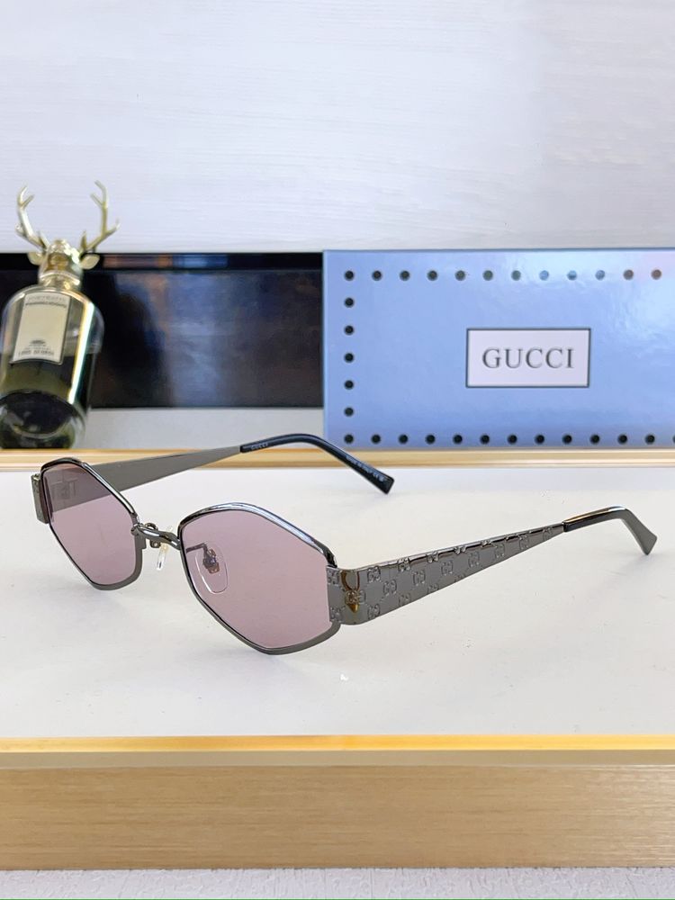 Gucci Sunglasses GUS00016-1