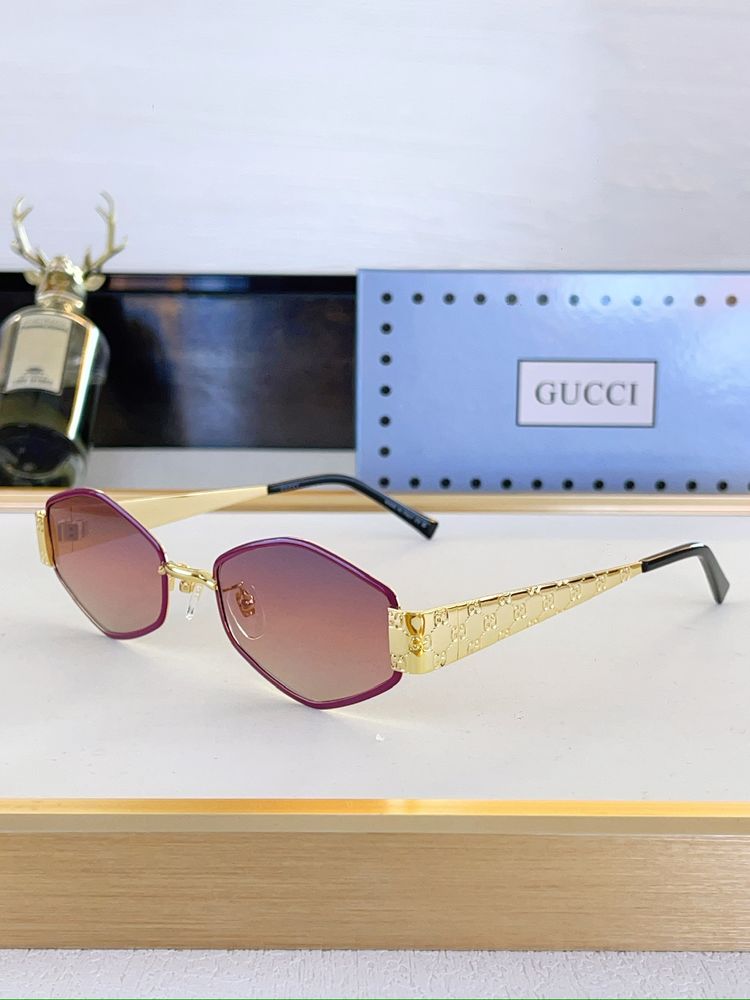 Gucci Sunglasses GUS00016-5