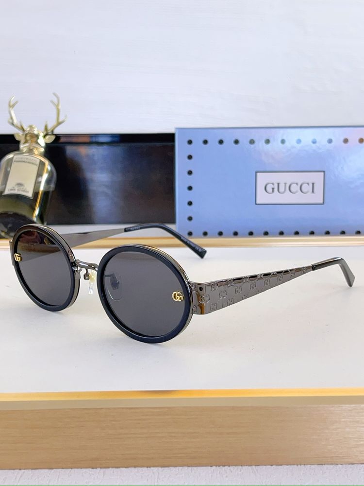 Gucci Sunglasses GUS00017-2
