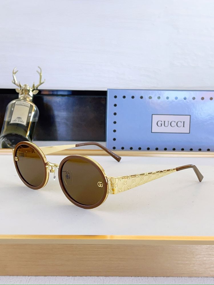 Gucci Sunglasses GUS00017-5
