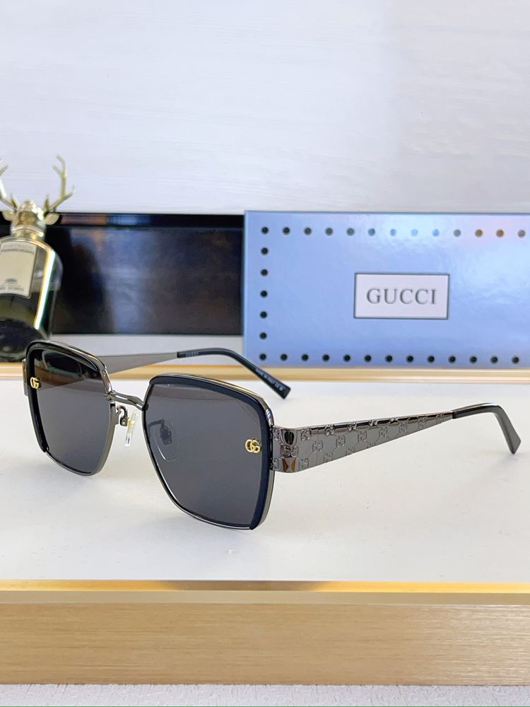 Gucci Sunglasses GUS00018-4