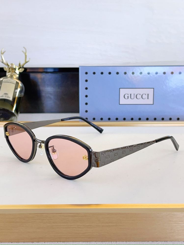 Gucci Sunglasses GUS00019-1