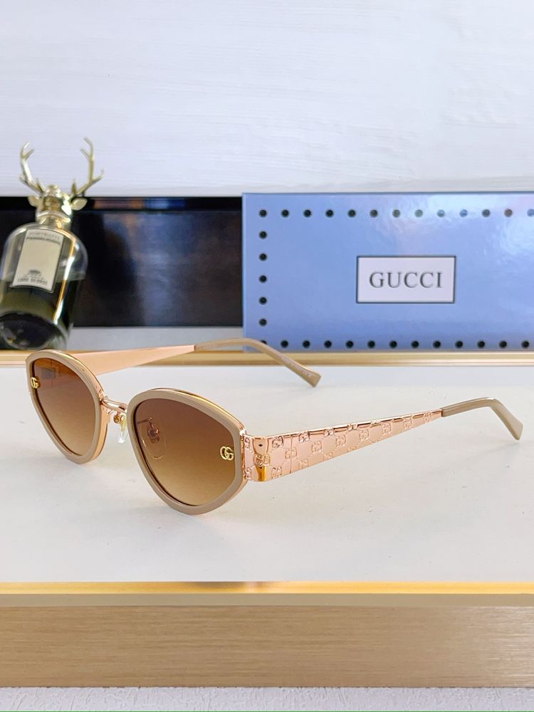 Gucci Sunglasses GUS00019-6