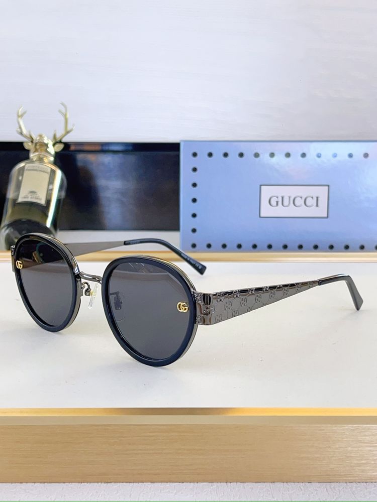 Gucci Sunglasses GUS00020-3