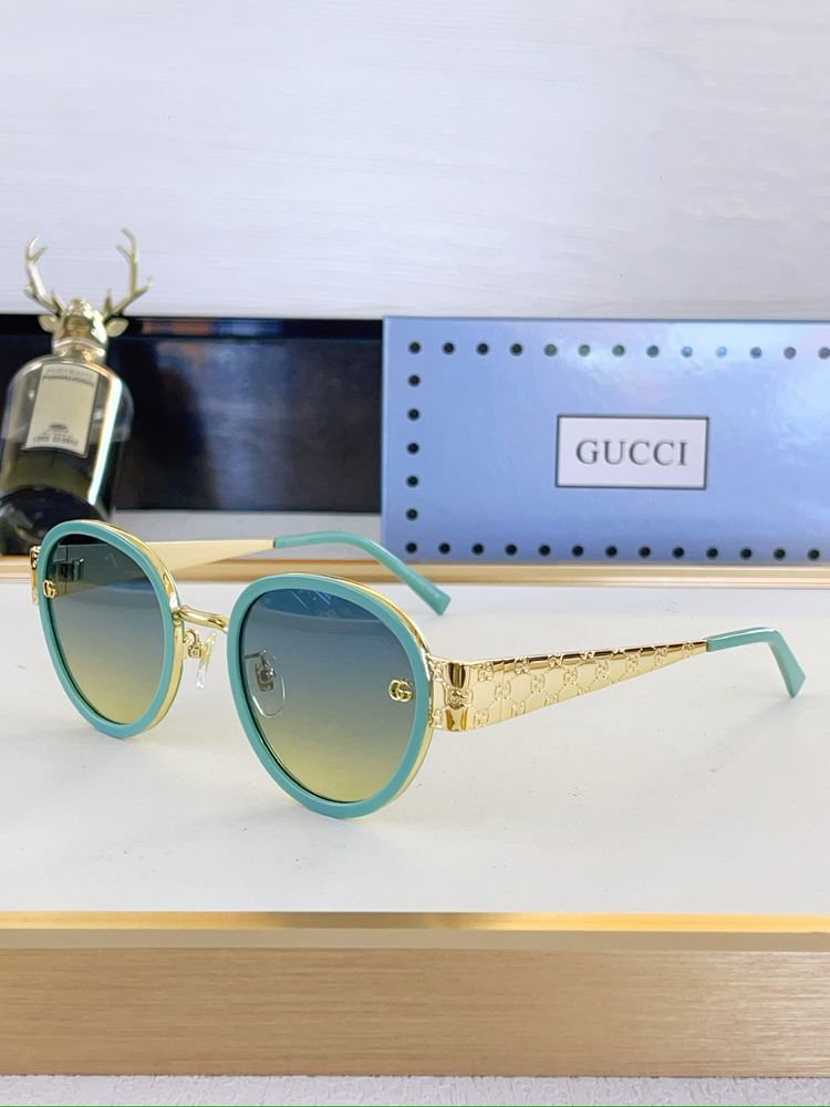 Gucci Sunglasses GUS00020-4