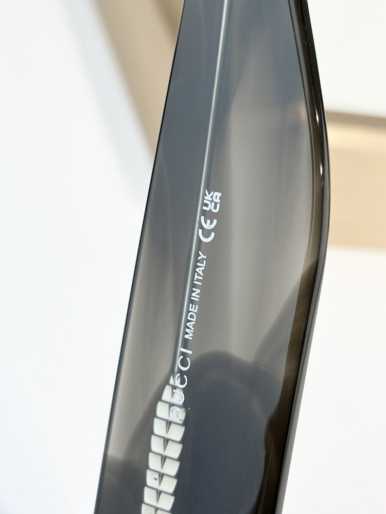 Gucci Sunglasses GUS00021-1
