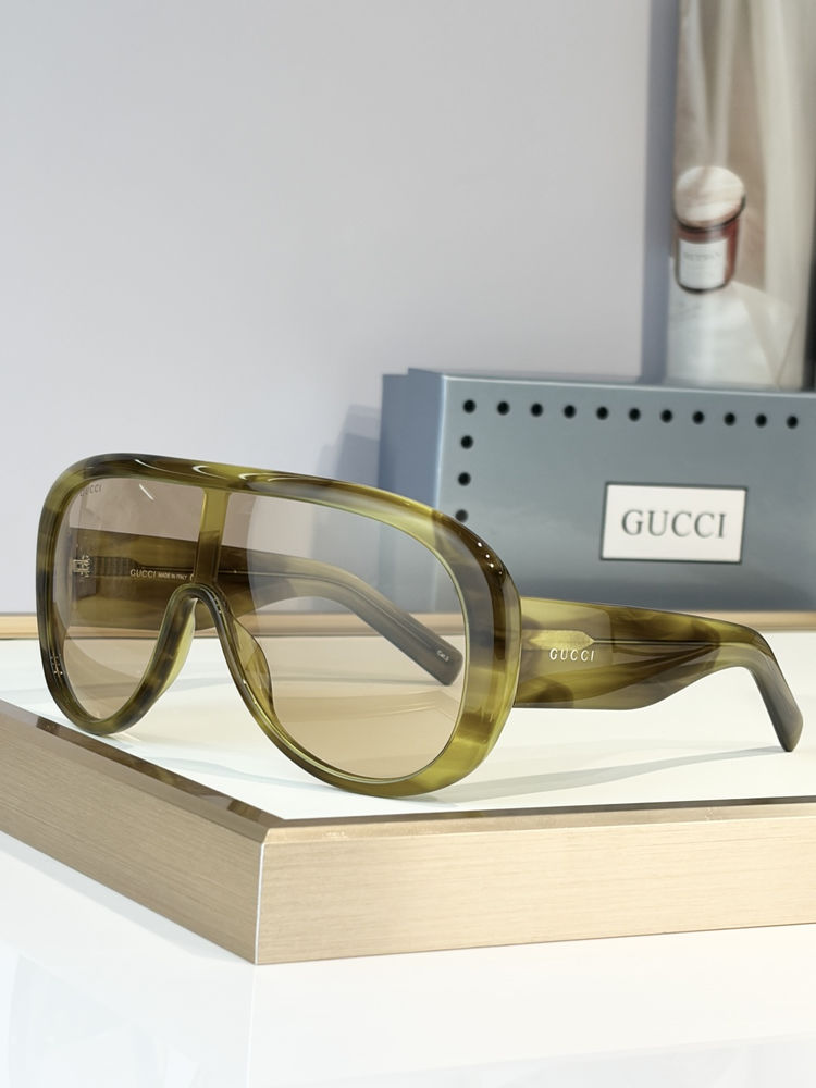 Gucci Sunglasses GUS00021-6