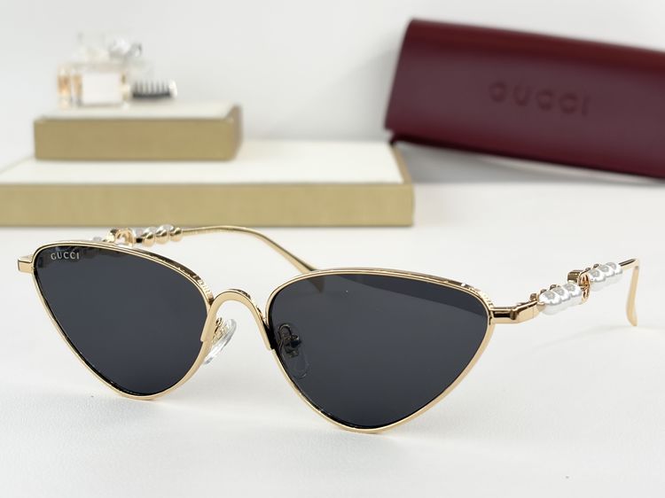 Gucci Sunglasses GUS00023-2