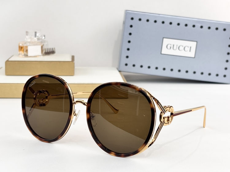 Gucci Sunglasses GUS00024-4